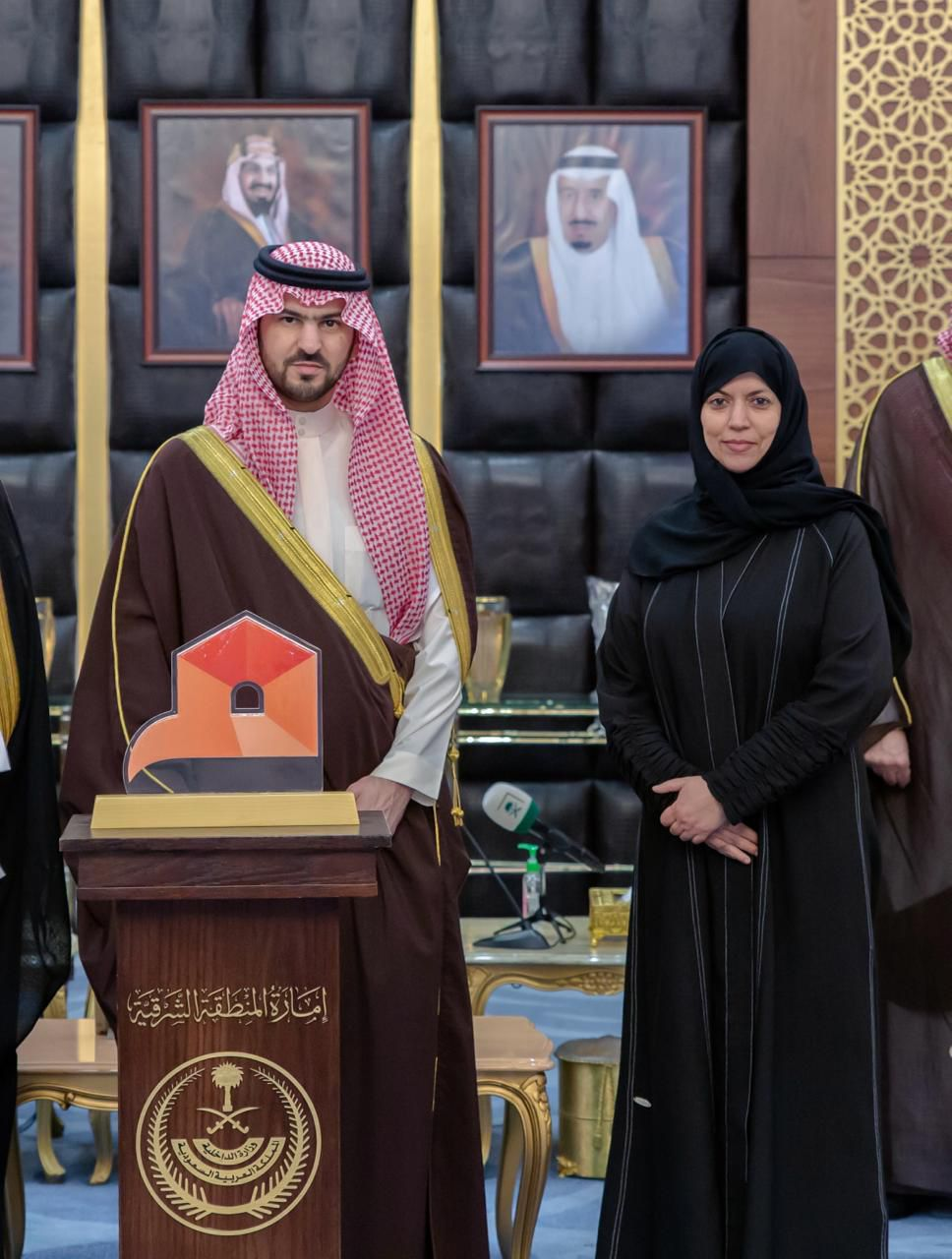 برعاية كريمة من صاحب السمو الملكي الأمير  سعود بن بندر بن عبدالعزيز نائب أمير  المنطقة الشرقية تم تكريم  جمعية بنيان الخيرية النسائية للإسكان على دعمها السخي في تقديم حلول إسكانية للأسر الأشد حاجة على مستوى المملكة, وذلك في حفل أقامته في ديوان إمارة المنطقة الشرقية  جمعية مأوى للخدمات الإجتماعية لتكريم شركائها في النجاح وذلك تقديرا لدورهم الكبير في توفير المساكن للأسر السعودية الأشد حاجة على مستوى المملكة، بمشاركة  القطاع غير الربحي في الناتج المحلي تماشياً مع توجهات القيادة الحكيمة بالتكامل مع الجهات الحكومية والخاصة لتحقيق أهدافها وتقديم أفضل خدمة للمستفيدين و تتقدم  بنيان بدورها بخالص الشكر و أصدق الدعاء لكل من دعم  الجمعية بماله و خبراته و ساهم في تحقيق أهدافها الإنسانية في خدمة الأسر السعودية الأشد حاجة على مستوى المملكة و بما يتماشى مع أهداف  رؤية السعودية 2030 في مجال الإسكان.